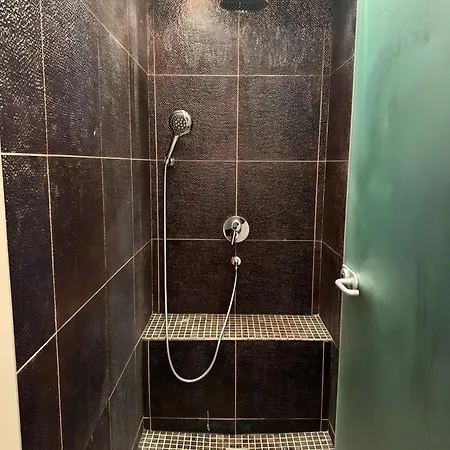Apartmán Schoenste Donaulage Mit Terrasse 2