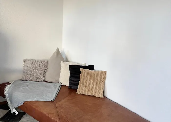 Schoenste Donaulage Mit Terrasse 2 נוי-אולם